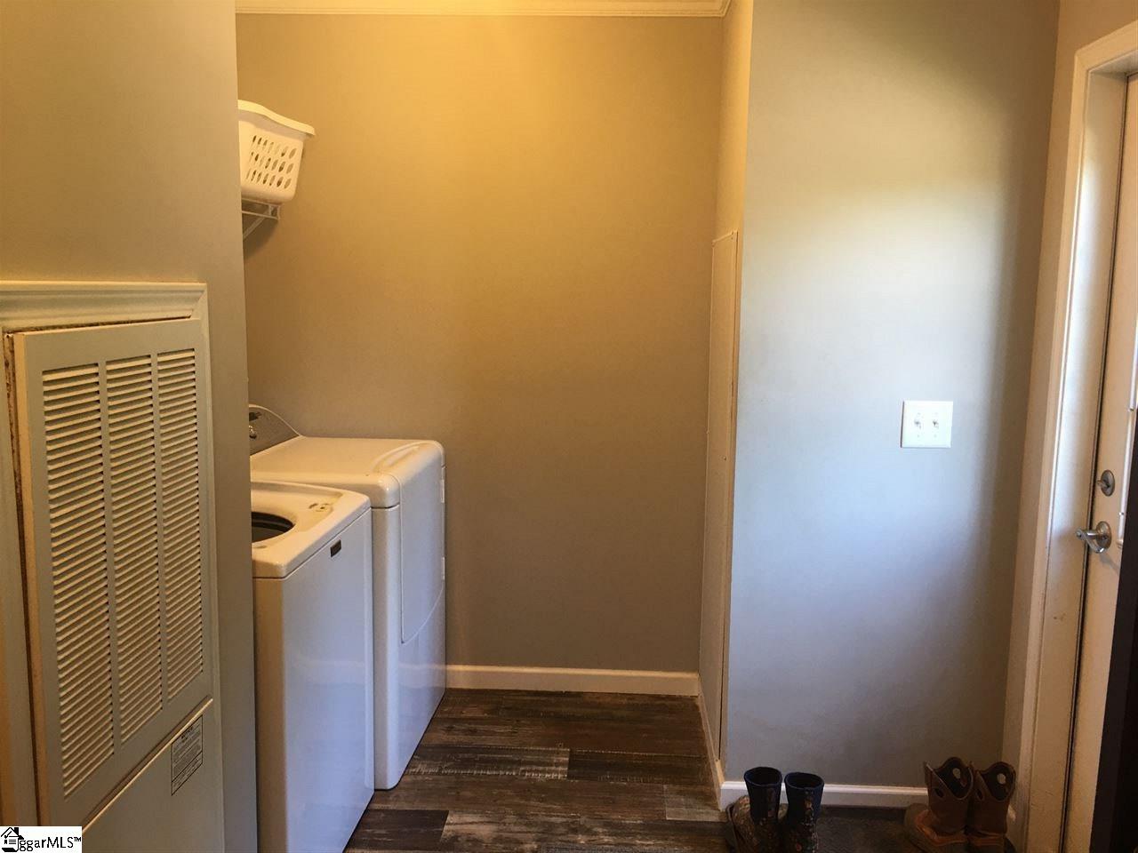 1886 Jameson Road Easley, SC 29640 - Photo 20 of 23