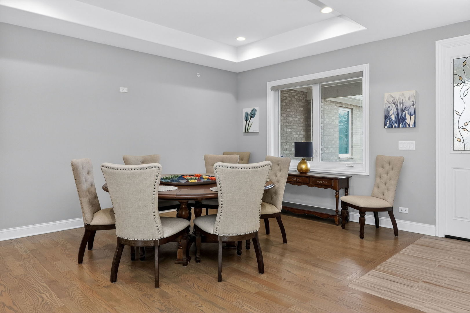 669 Byron Avenue Addison, IL 60101 - Photo 3 of 30 Gallery Image 3