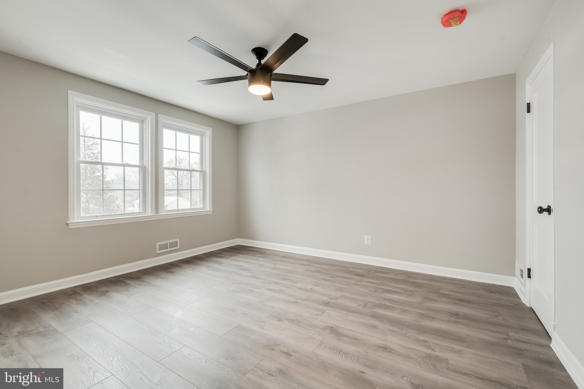 6162 Regent Park Road Baltimore, MD 21228 - Photo 23 of 36