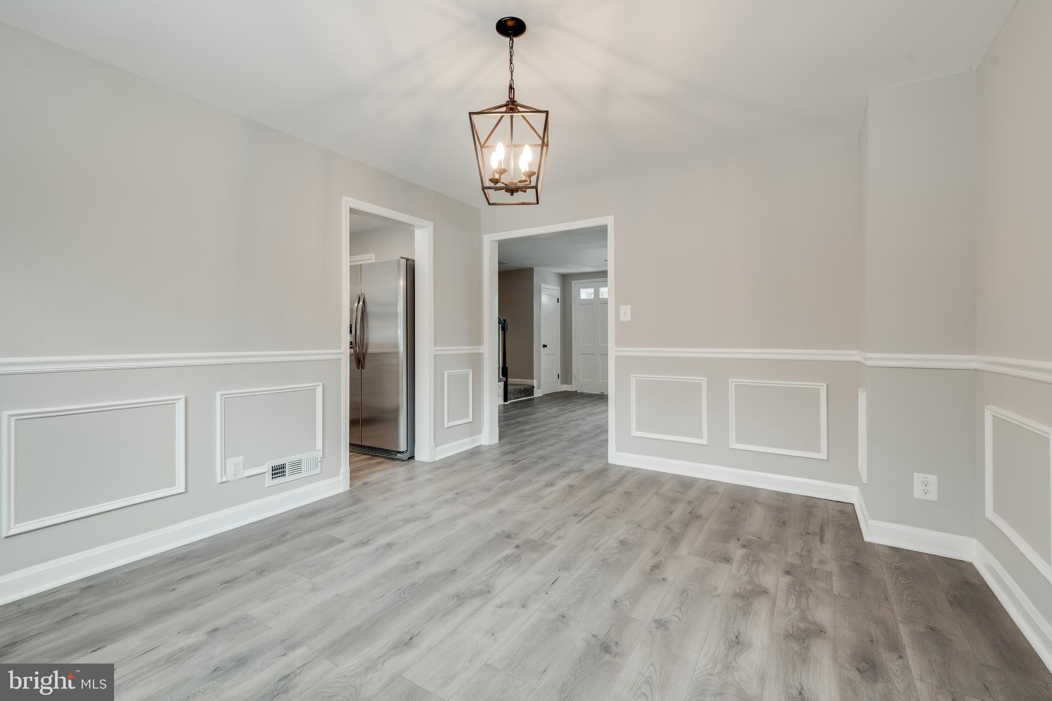 6162 Regent Park Road Baltimore, MD 21228 - Photo 5 of 36