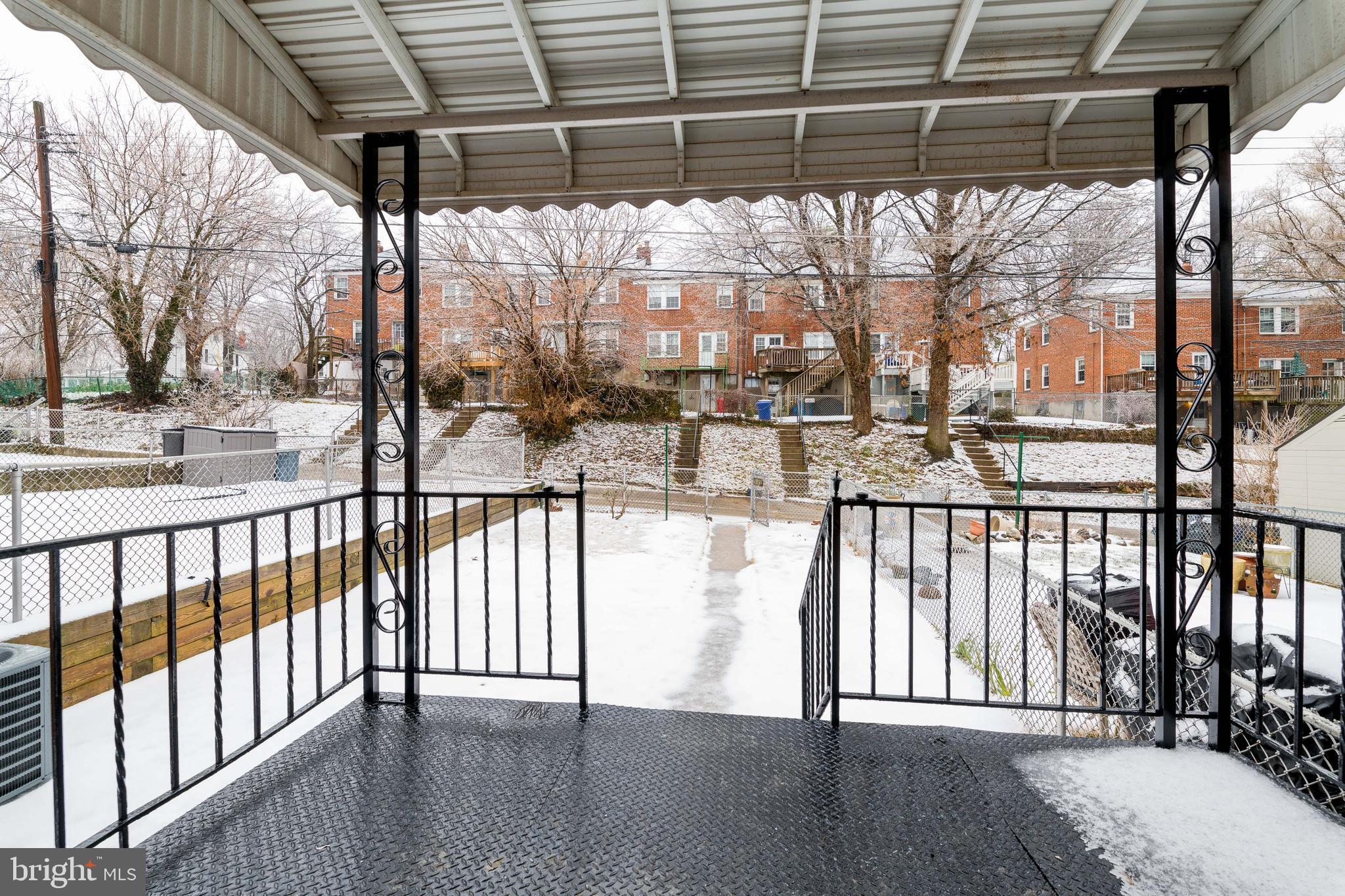 6162 Regent Park Road Baltimore, MD 21228 - Photo 9 of 36
