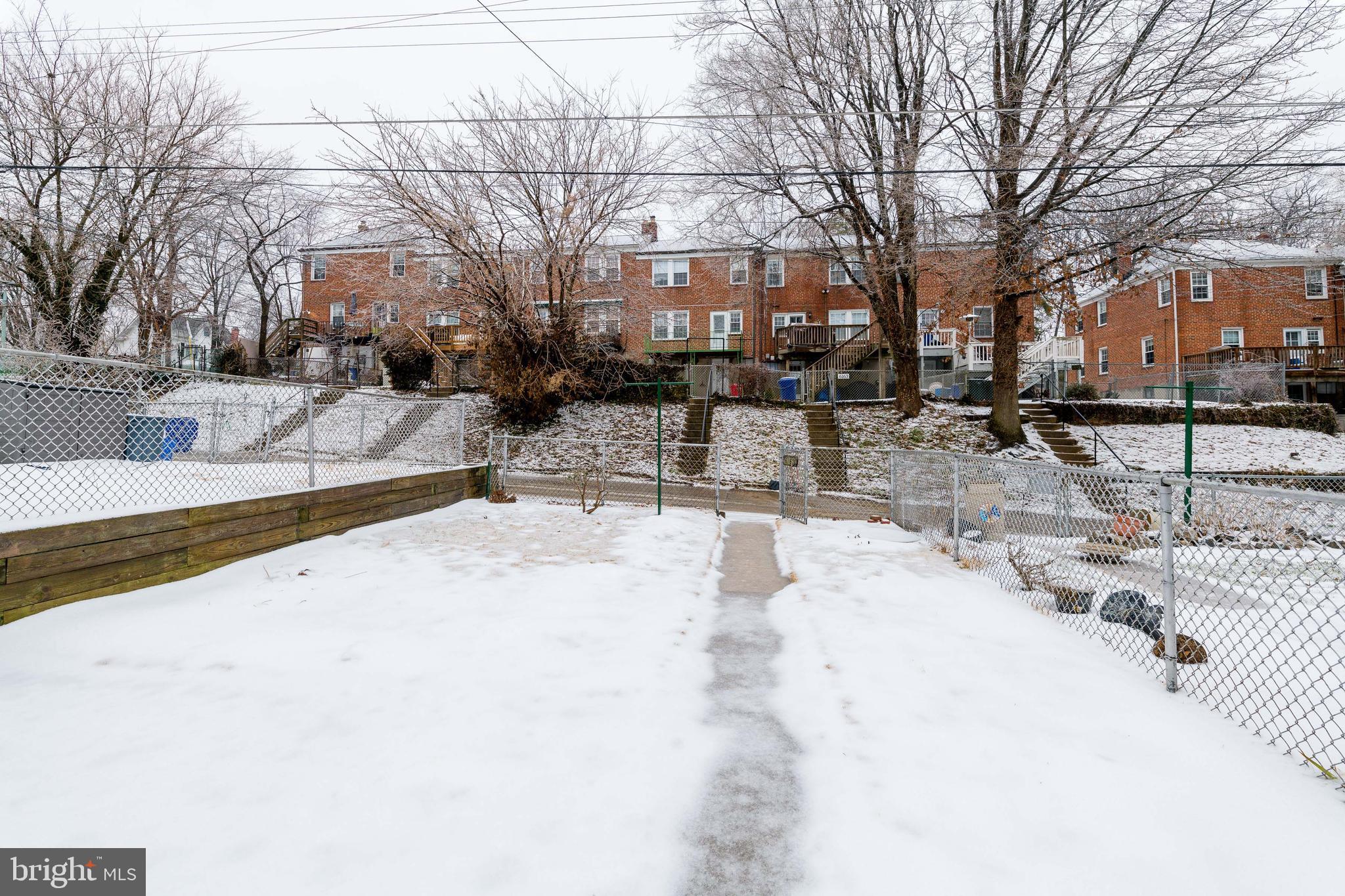 6162 Regent Park Road Baltimore, MD 21228 - Photo 10 of 36