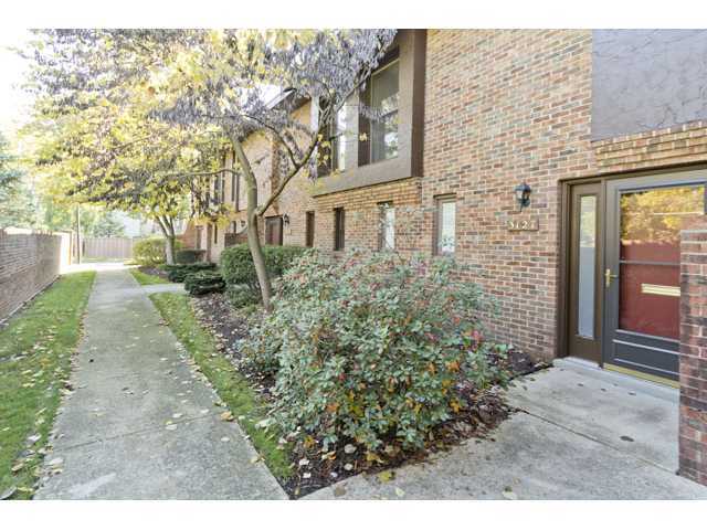 3127 Clifton Road Columbus, OH 43221 - Photo 2 of 15