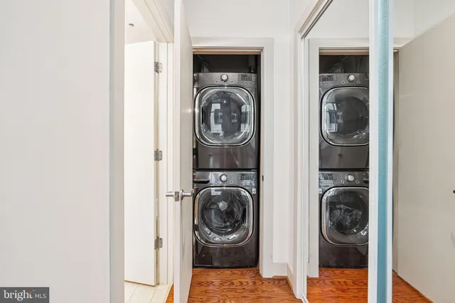 $379,900 | 23 South 23rd Street, Unit 2L, Philadelphia, PA 19103