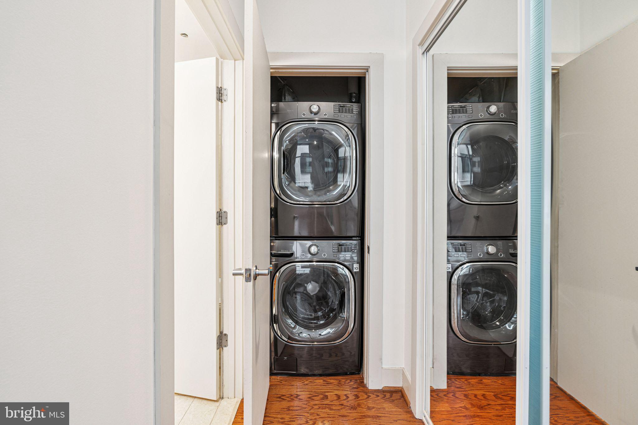 23 South 23rd Street, Unit 2L Philadelphia, PA 19103 - Photo 14 of 34 Washer/Dryer