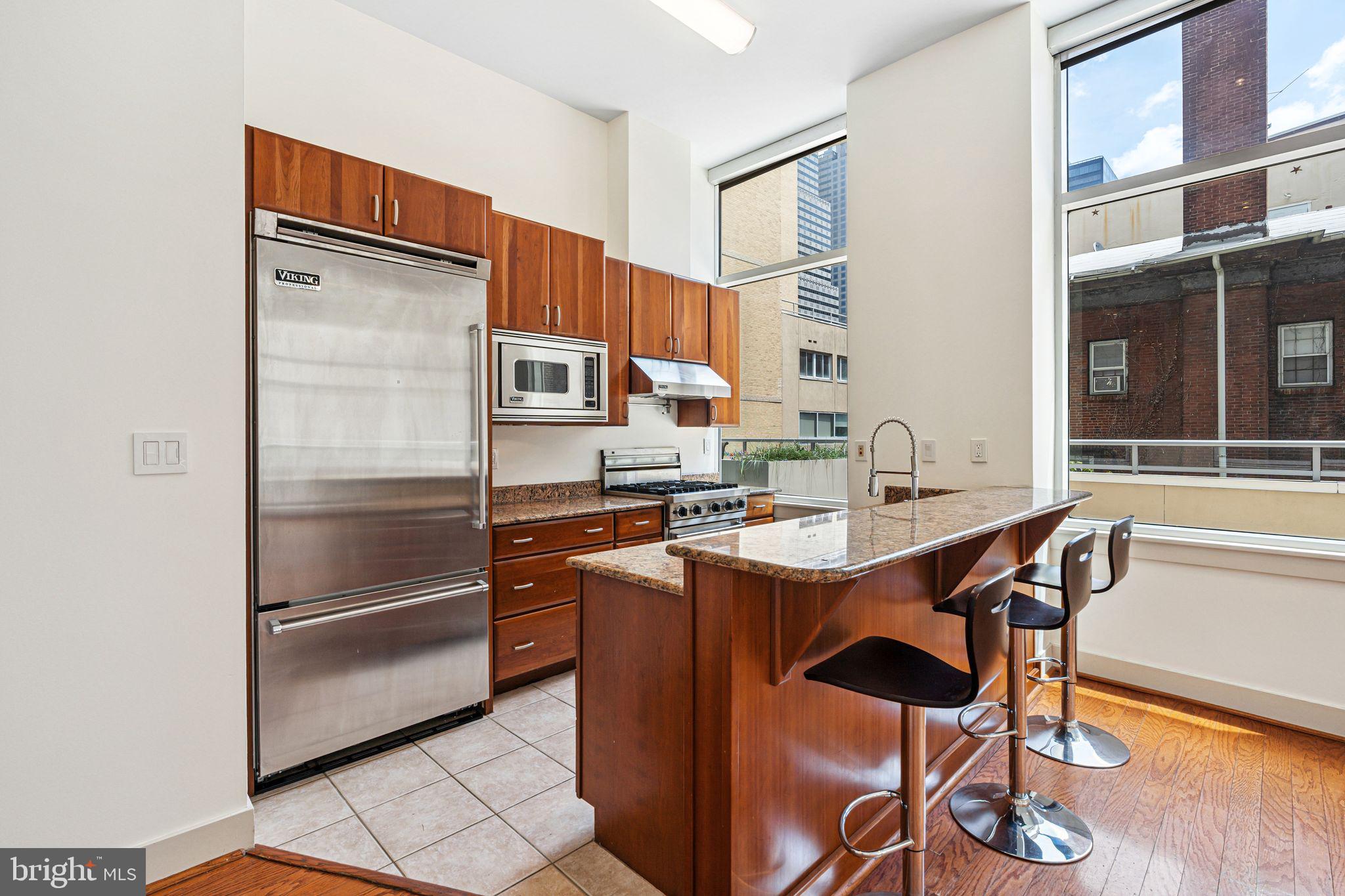 23 South 23rd Street, Unit 2L Philadelphia, PA 19103 - Photo 4 of 34 Kitchen