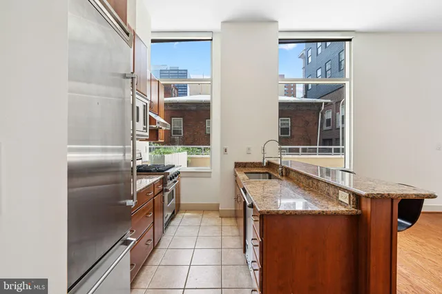 $379,900 | 23 South 23rd Street, Unit 2L, Philadelphia, PA 19103