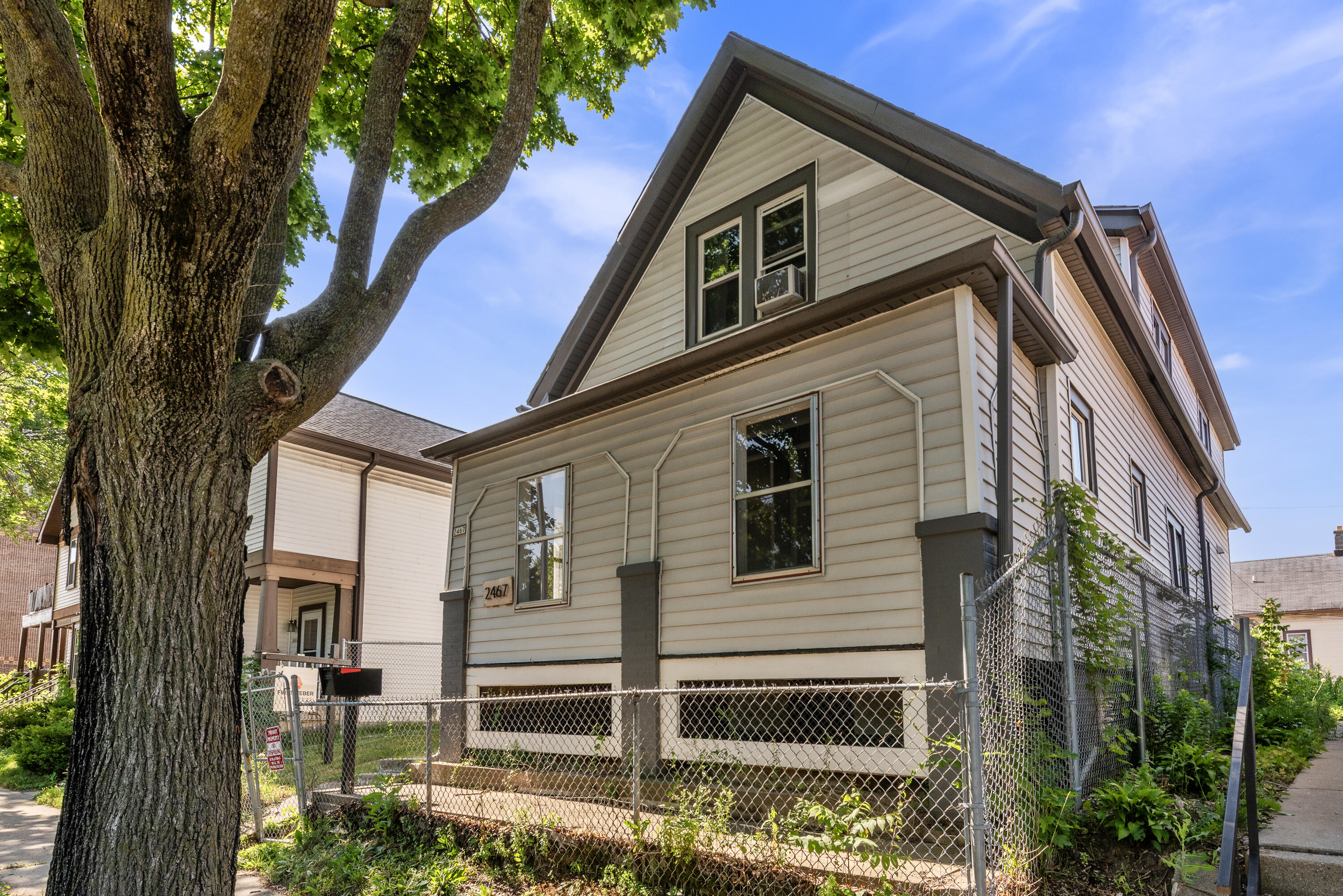 2467 West Cherry Street Milwaukee, WI 53205 - Photo 25 of 25 2467 W Cherry St-25