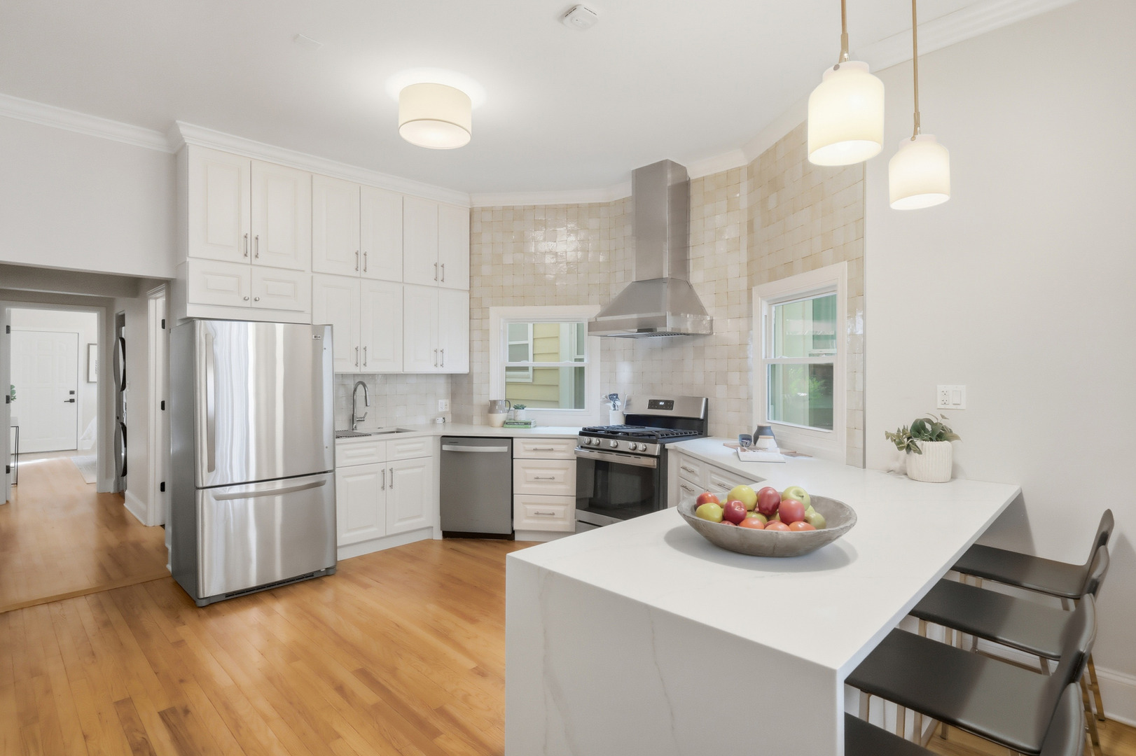 3053 North Seminary Avenue, Unit 2 Chicago, IL 60657 - Photo 7 of 12