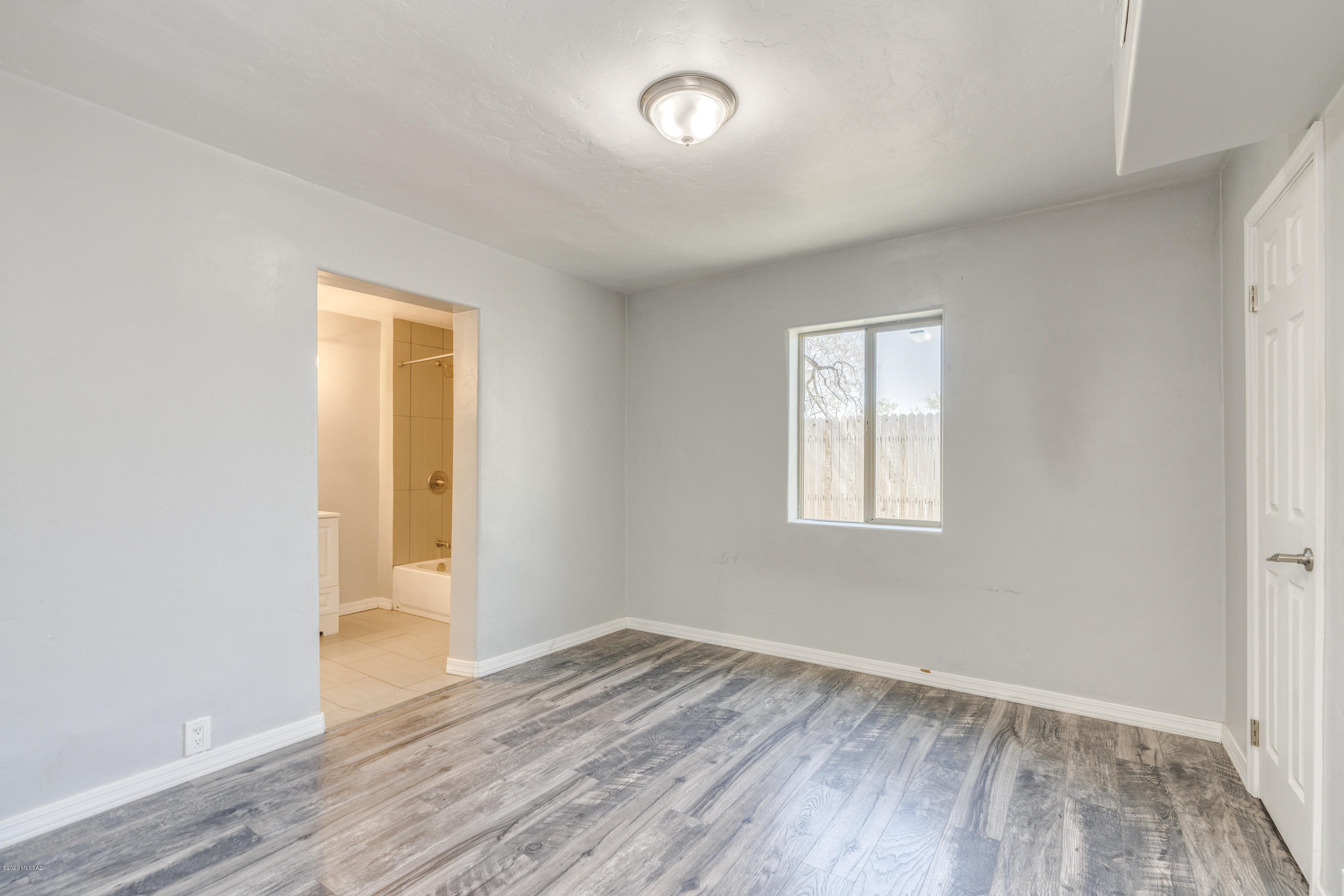 450 East Mohave Road Tucson, AZ 85705 - Photo 16 of 46