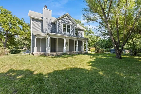 $390,000 | 1623 Indiana Road, Williamsburg, KS 66095