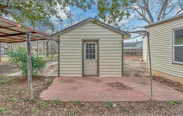 $330,000 | 3213 South 3rd Street, Waco, TX 76706