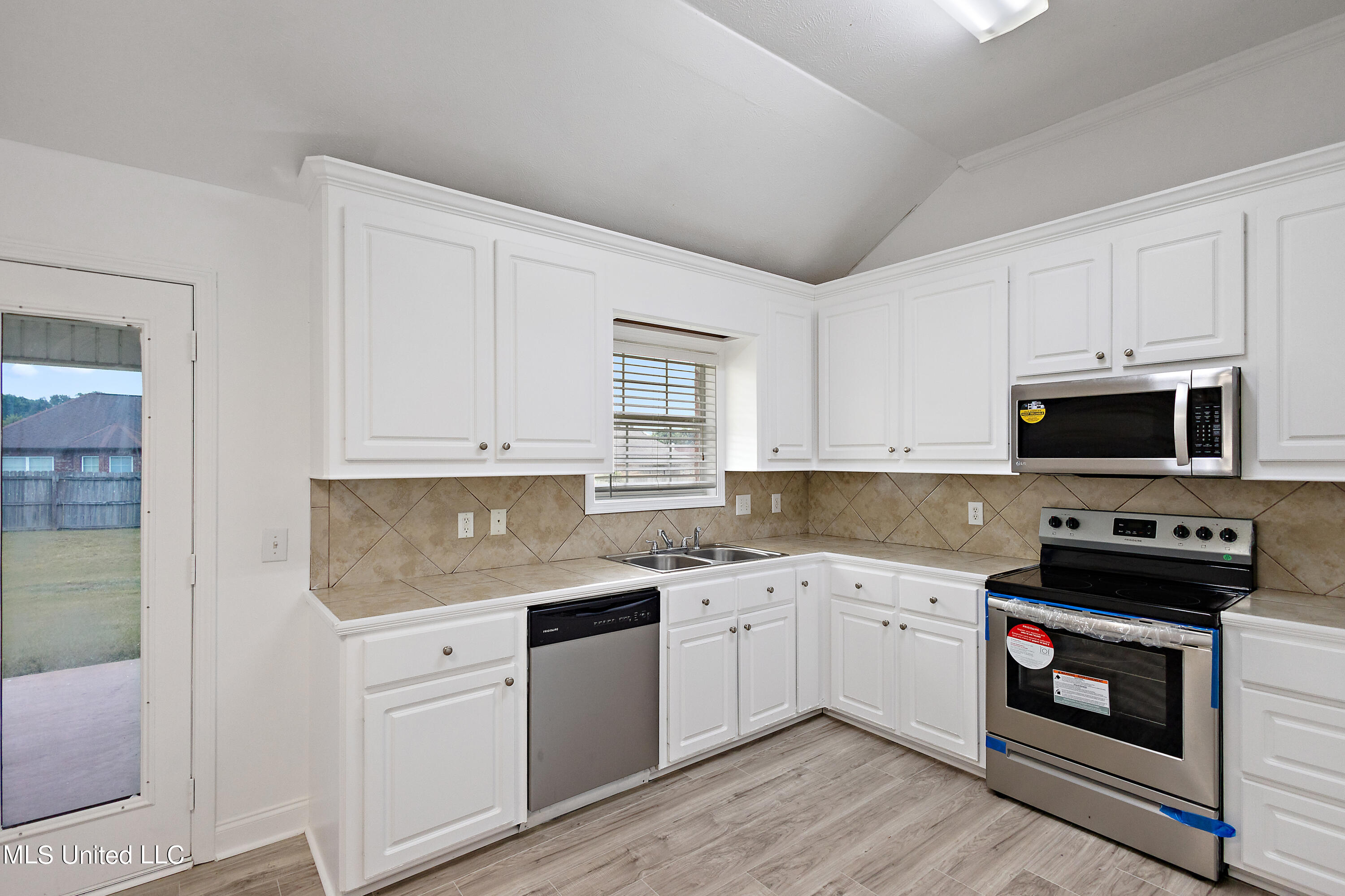 108 Ash Ridge Place Pearl, MS 39208 - Photo 6 of 15 10-HTP20776