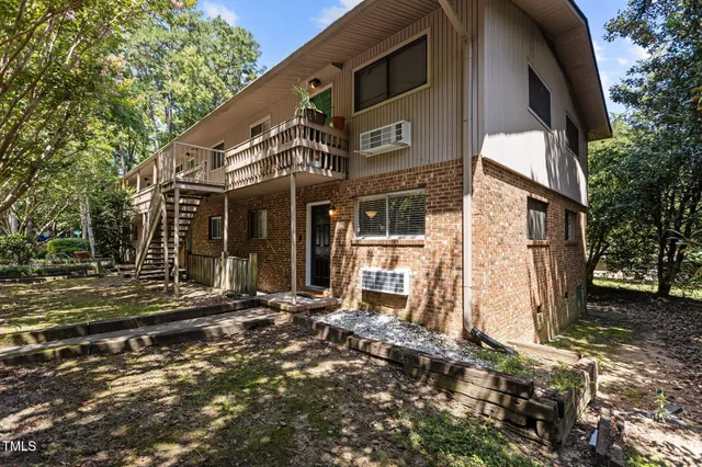 $175,000 | 1 Shepherd Lane, Unit B4, Chapel Hill, NC 27514