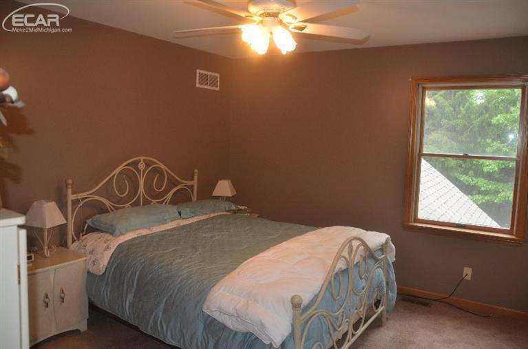 6151 North McKinley Road Flushing, MI 48433 - Photo 30 of 82 20440661-30.JPG
