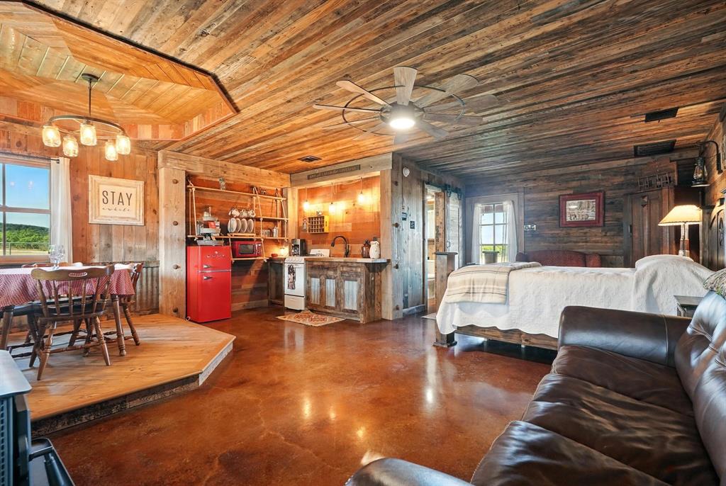 635 County Road 184 Winters, TX 79567 - Photo 17 of 40 Barns Living quarter interior