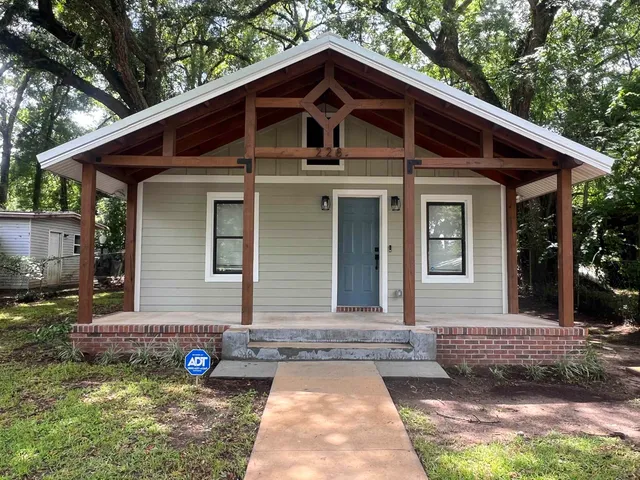 $219,000 | 228 Bradley Street, Quincy, FL 32351