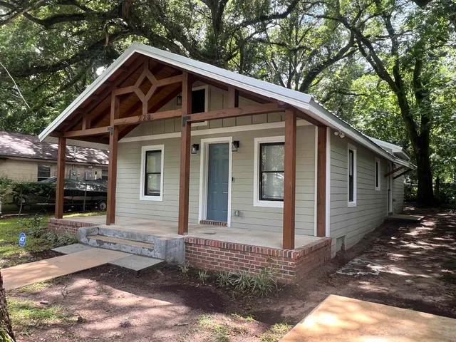 $219,000 | 228 Bradley Street, Quincy, FL 32351
