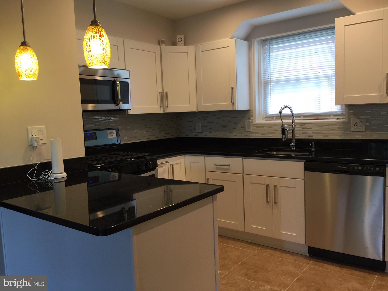 7902 Riggs Road Hyattsville, MD 20783 - Photo 3 of 20
