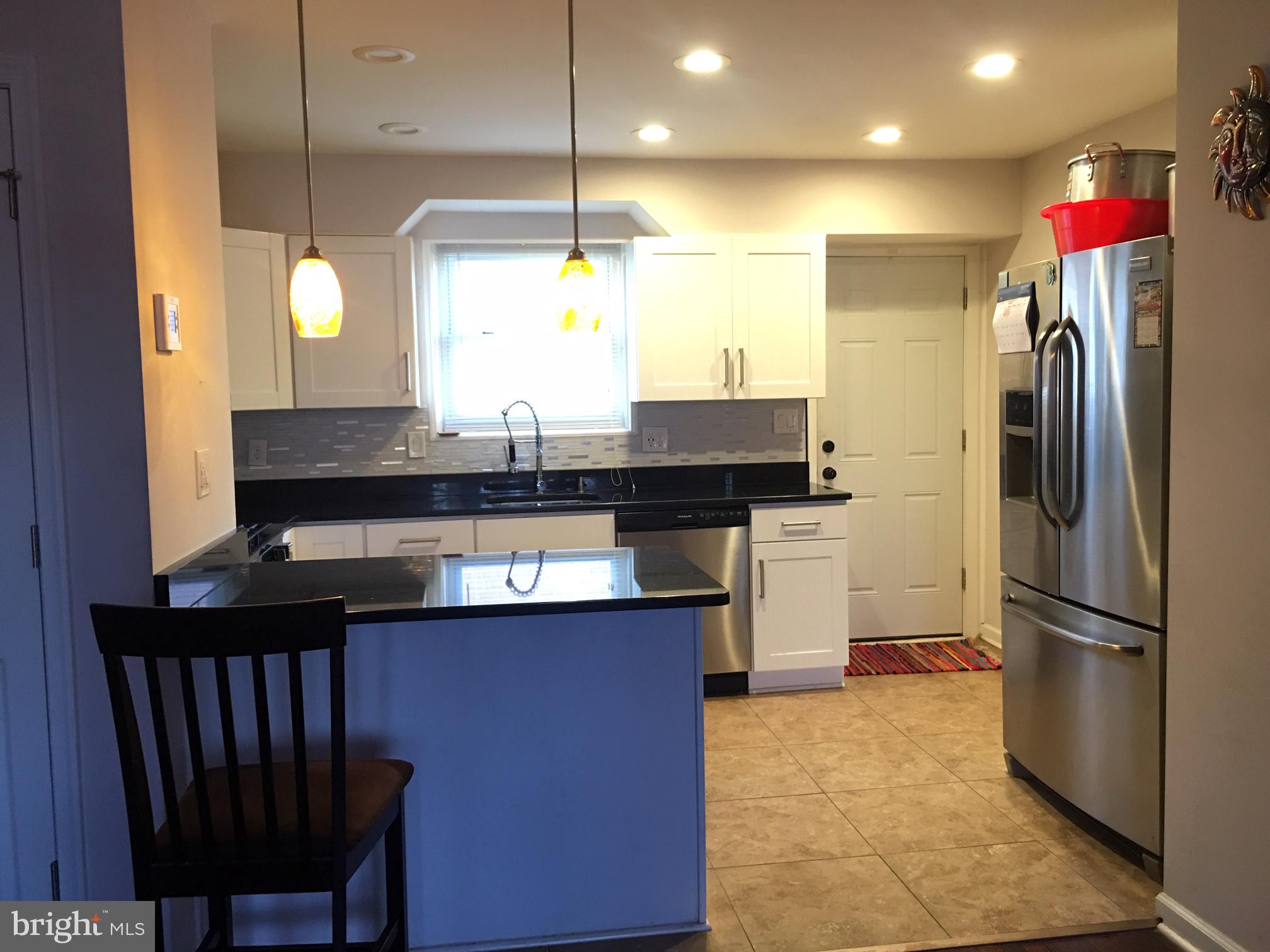 7902 Riggs Road Hyattsville, MD 20783 - Photo 4 of 20
