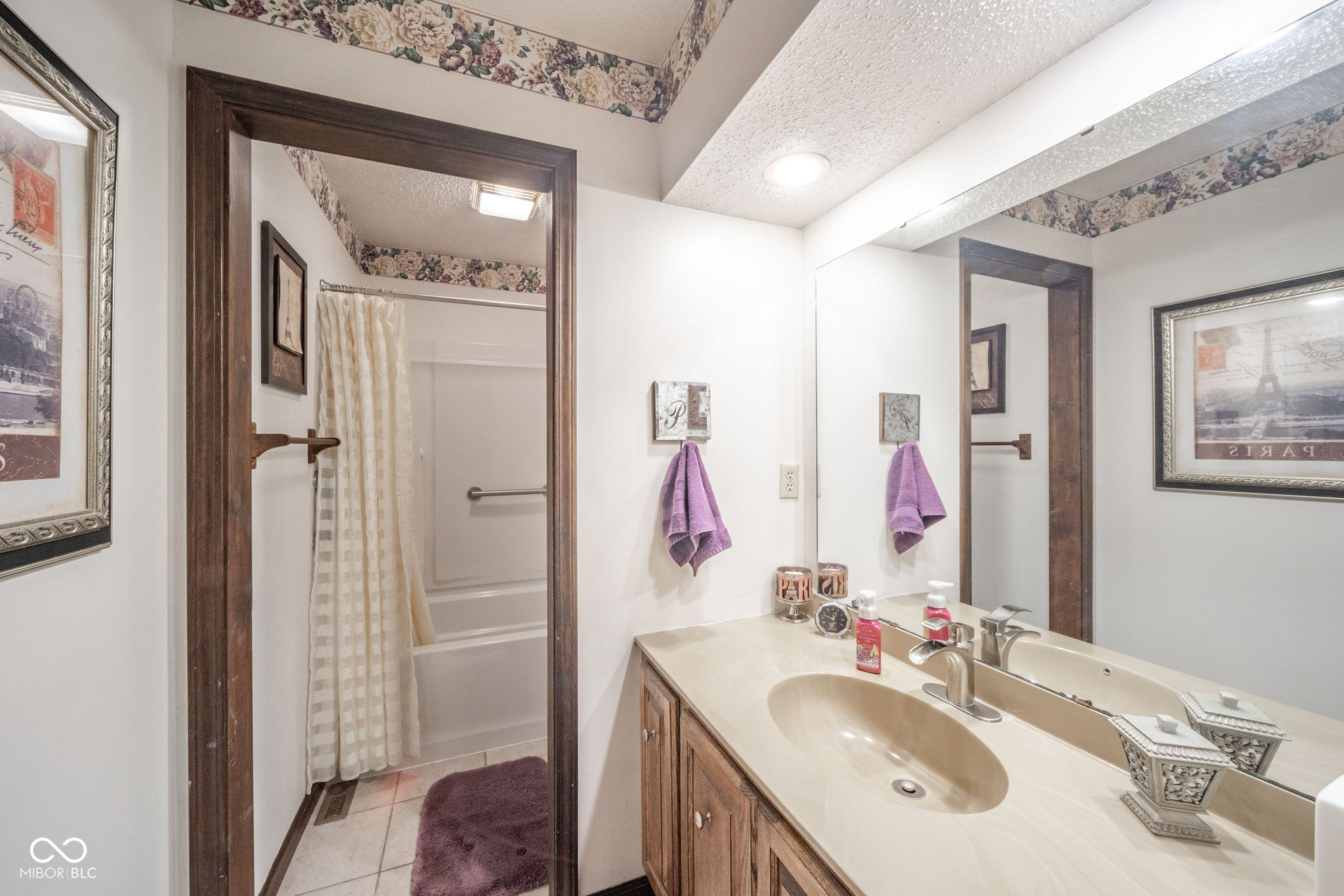 1001 South Devonshire Road Yorktown, IN 47396 - Photo 24 of 39 Gallery Image 24