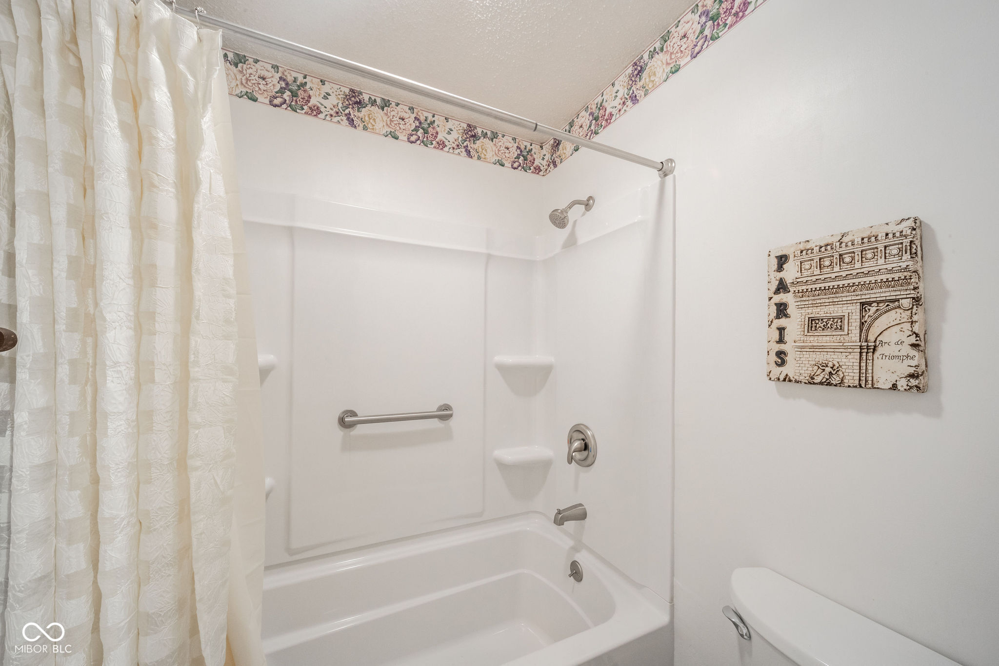 1001 South Devonshire Road Yorktown, IN 47396 - Photo 25 of 39 Gallery Image 25