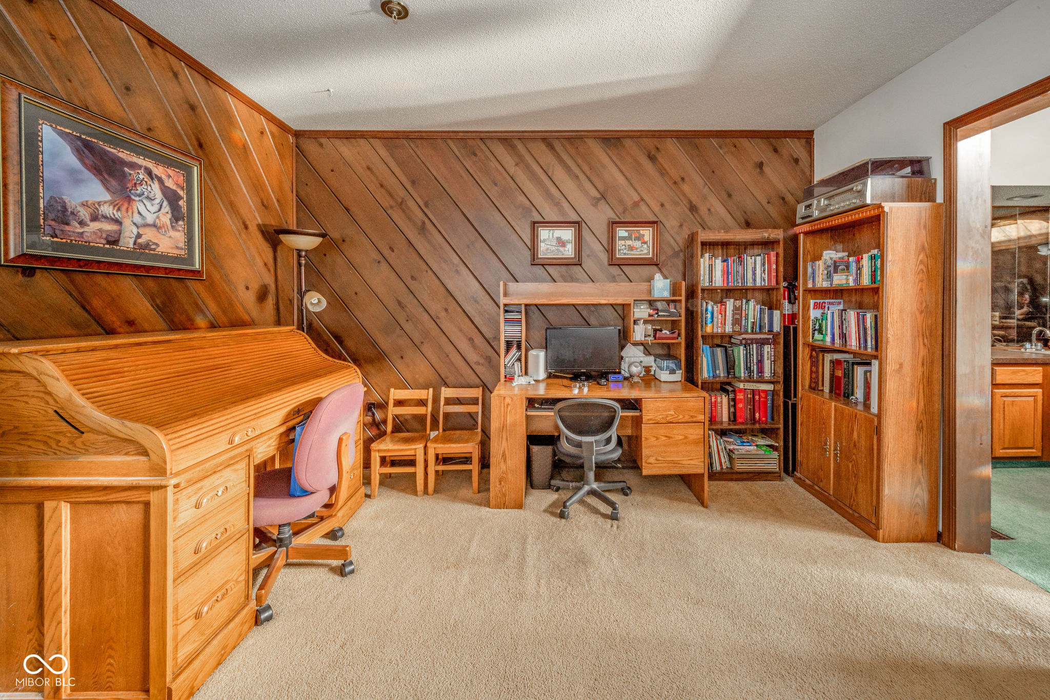1001 South Devonshire Road Yorktown, IN 47396 - Photo 10 of 39 Gallery Image 10