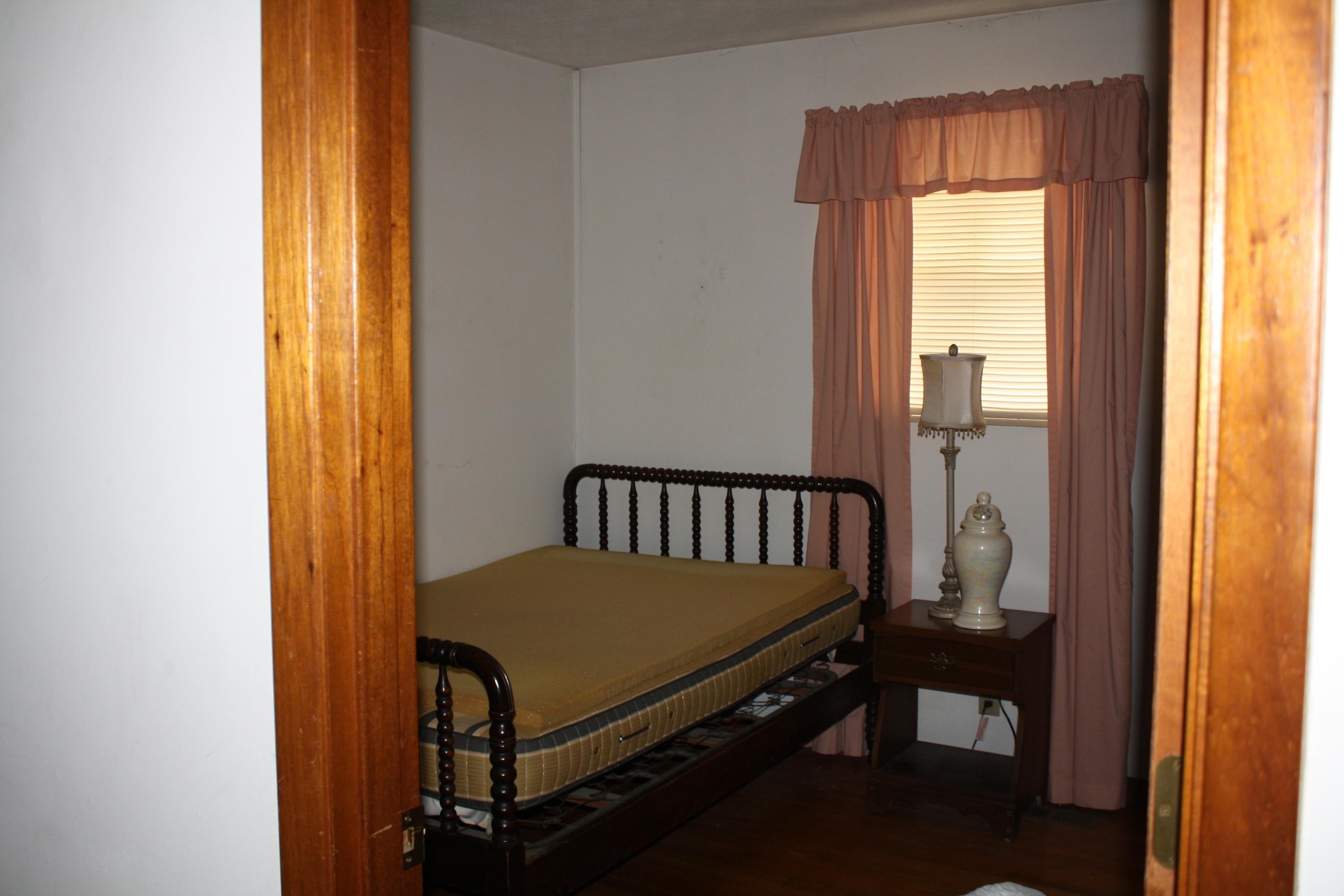 463 Hillvale Road Clinton, TN 37716 - Photo 6 of 7 IMG_4525