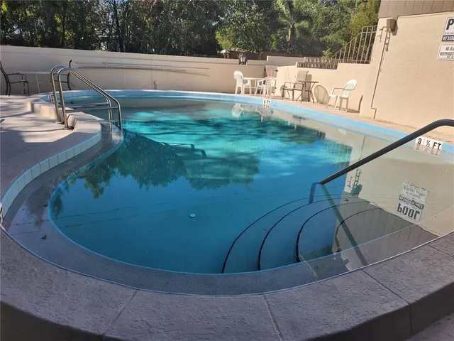 $1,950 | 6042 1st Avenue South, Unit 31, St. Petersburg, FL 33707