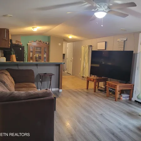 $209,900 | 1618 Omaha Trail, Dandridge, TN 37725