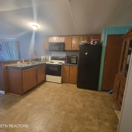 $209,900 | 1618 Omaha Trail, Dandridge, TN 37725