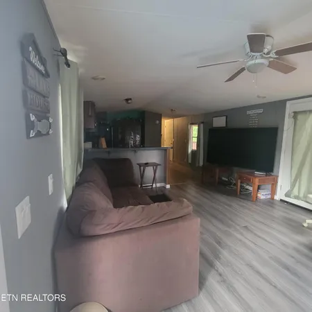 $209,900 | 1618 Omaha Trail, Dandridge, TN 37725