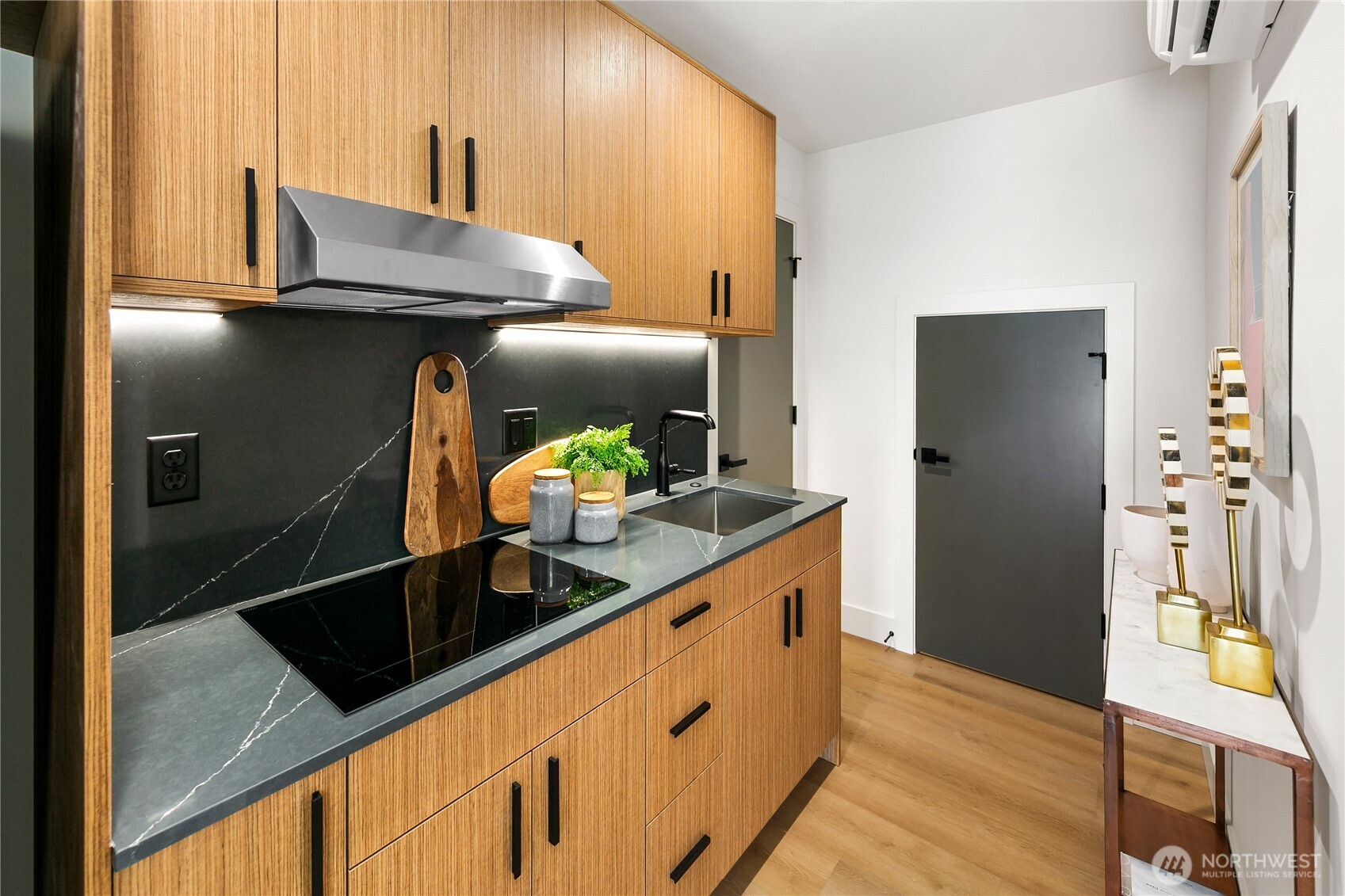 8022 Fauntleroy Way Southwest Seattle, WA 98136 - Photo 35 of 40 Gallery Image 35