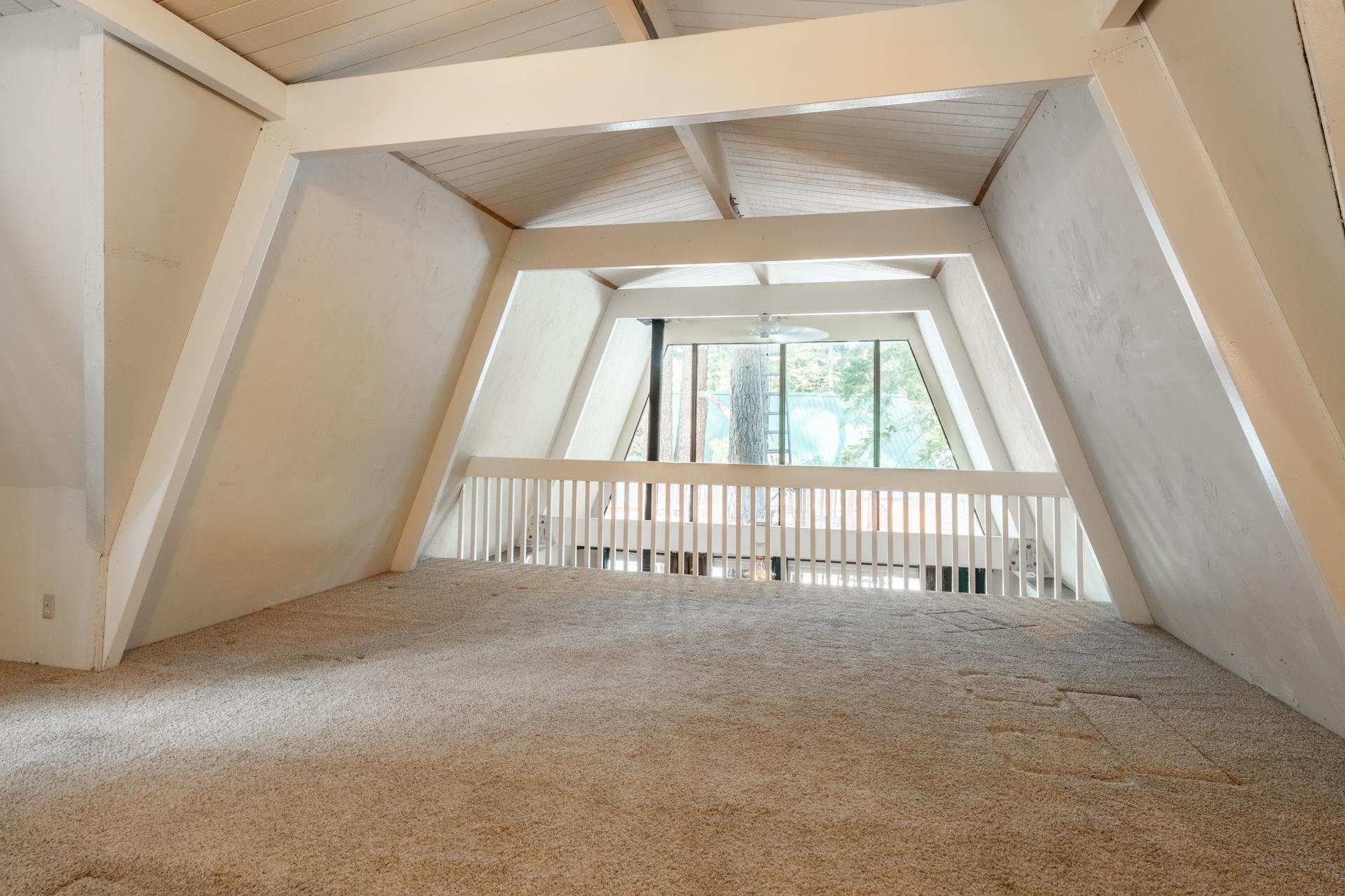 64 Mill Street Mammoth Lakes, CA 93546 - Photo 16 of 27 Bonus room with carpet flooring