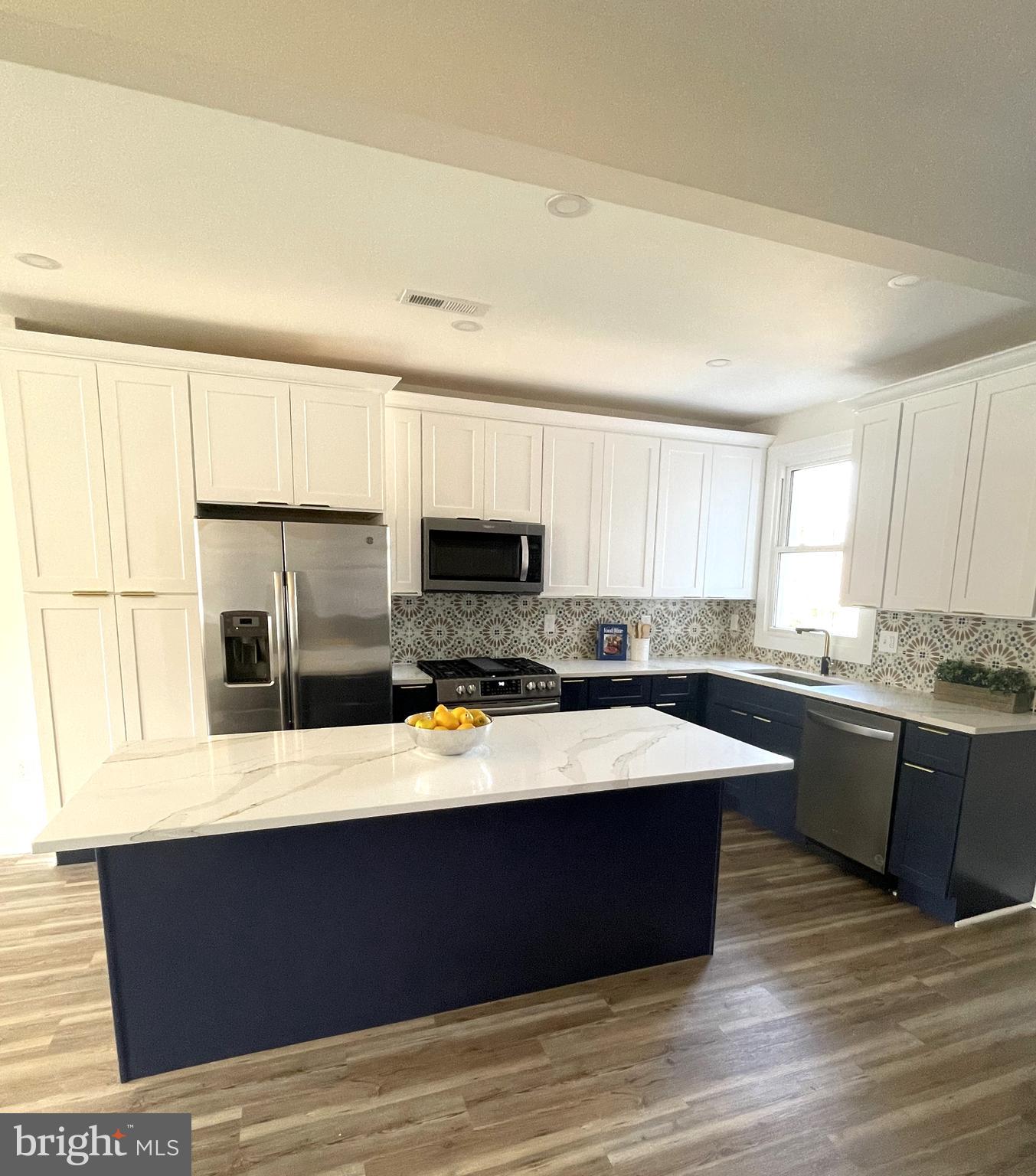 2910 Ridgewood Avenue Baltimore, MD 21215 - Photo 7 of 25 Kitchen