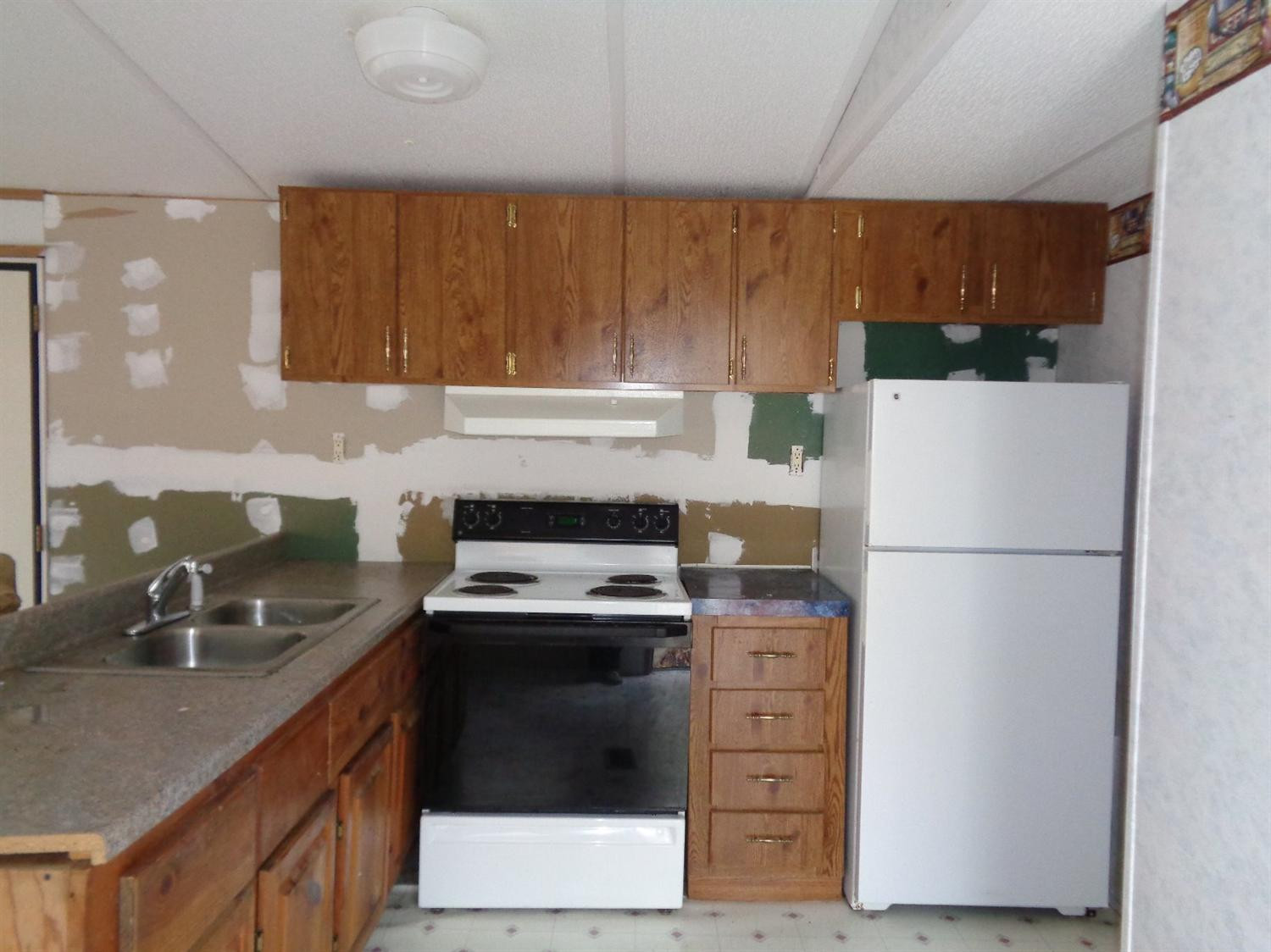 826 Fisherman Island Road London, KY 40741 - Photo 7 of 15 Photo 7