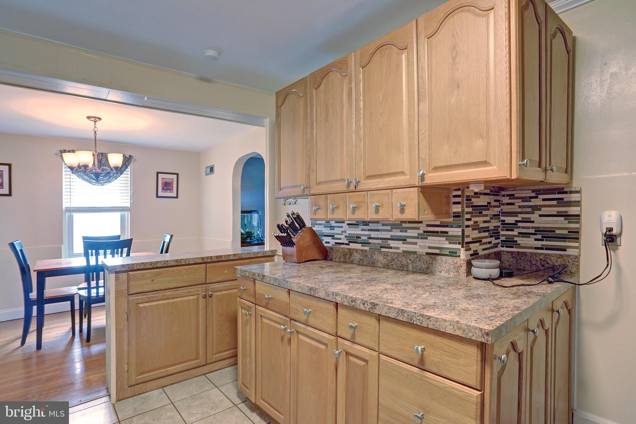 411 Colonial Road Harrisburg, PA 17109 - Photo 6 of 25 Gallery Image 6