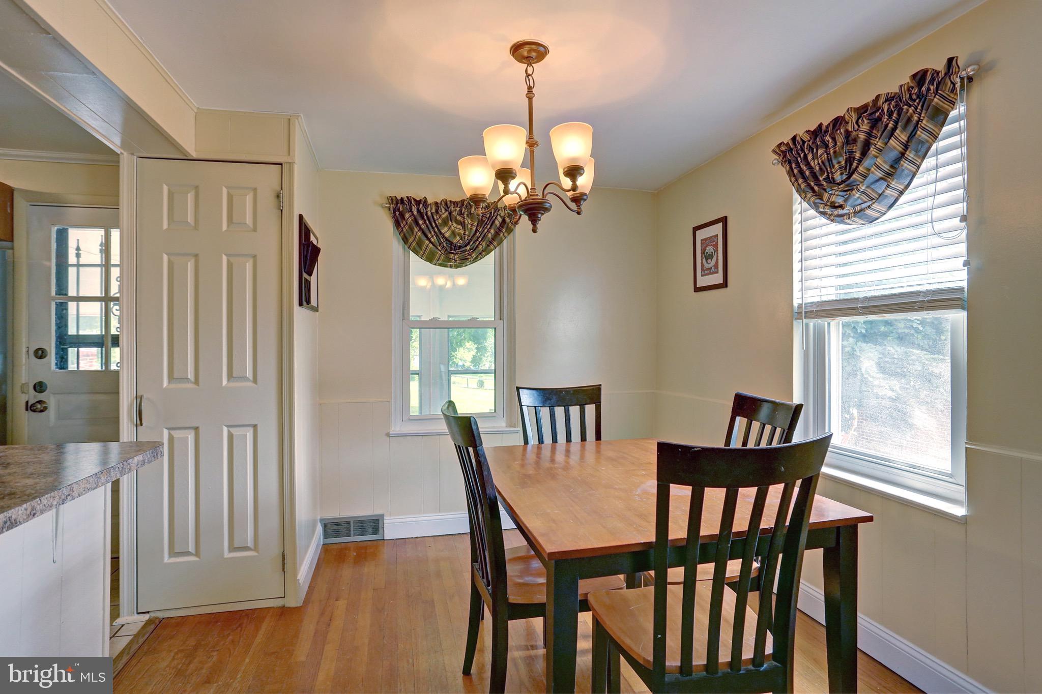 411 Colonial Road Harrisburg, PA 17109 - Photo 8 of 25 Gallery Image 8