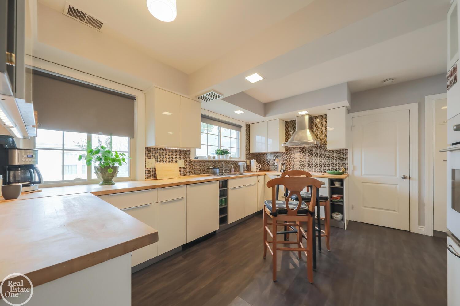 344 Neff Road Grosse Pointe, MI 48230 - Photo 26 of 41 50096730-26.JPG