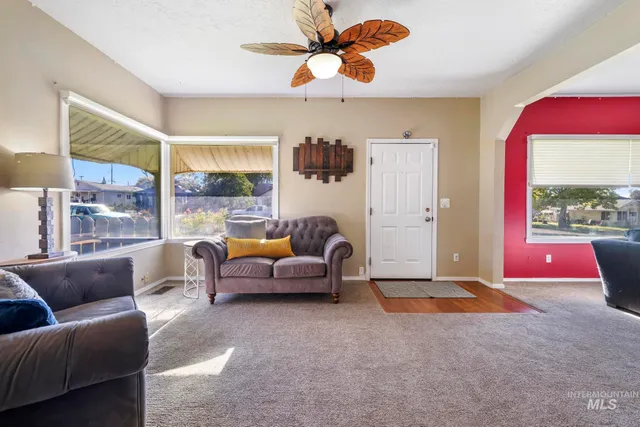 $344,900 | 126 12th Avenue North, Buhl, ID 83316