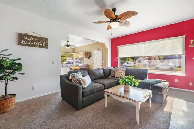 $344,900 | 126 12th Avenue North, Buhl, ID 83316