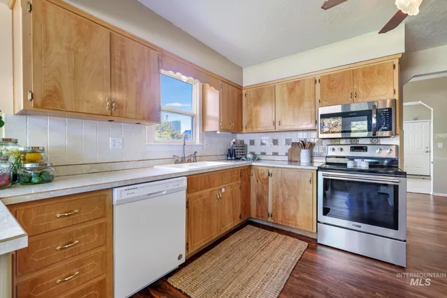 $344,900 | 126 12th Avenue North, Buhl, ID 83316