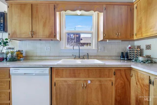 $344,900 | 126 12th Avenue North, Buhl, ID 83316