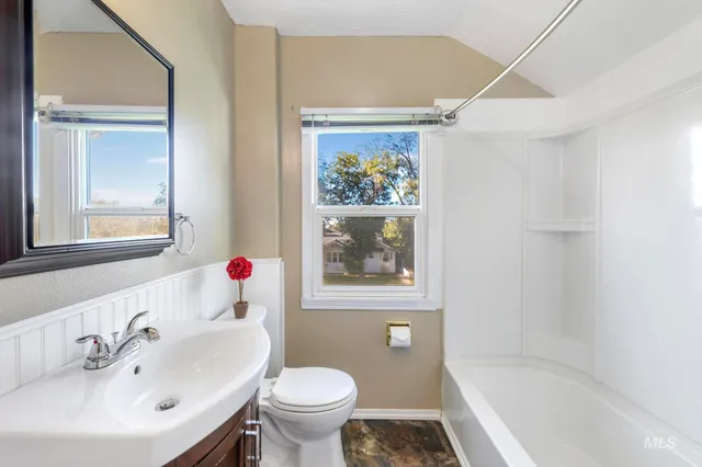 $344,900 | 126 12th Avenue North, Buhl, ID 83316