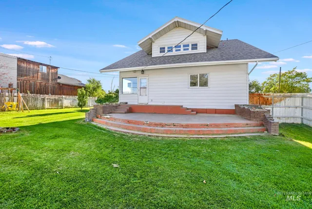 $344,900 | 126 12th Avenue North, Buhl, ID 83316