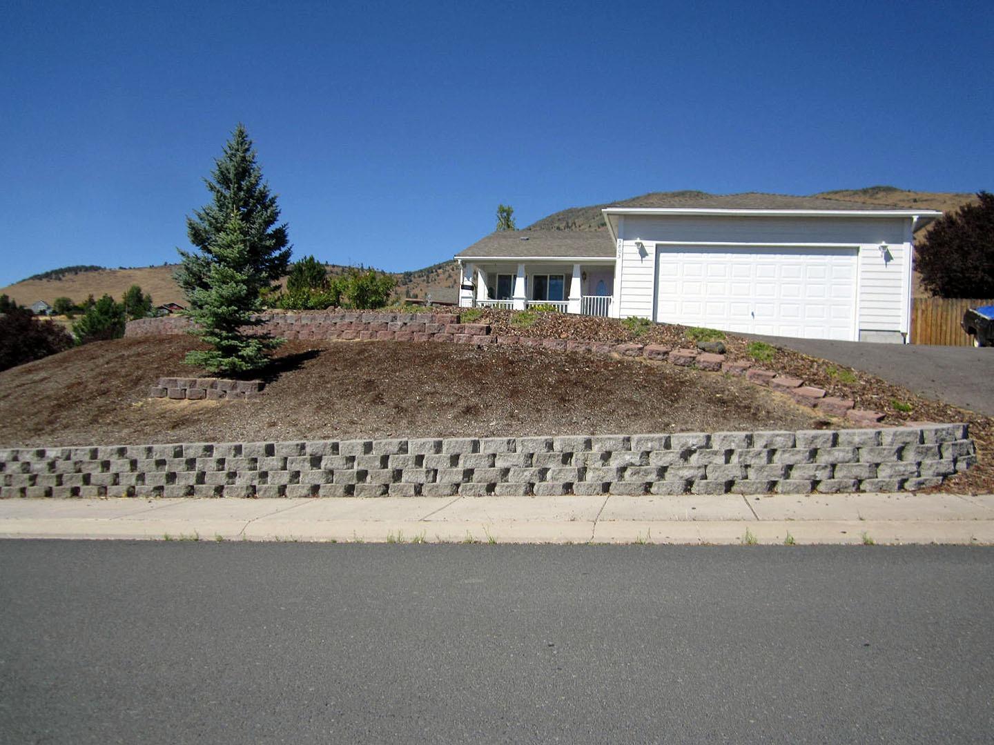 5805 Springcrest Way Klamath Falls, OR 97603 - Photo 1 of 24 Primary Photo