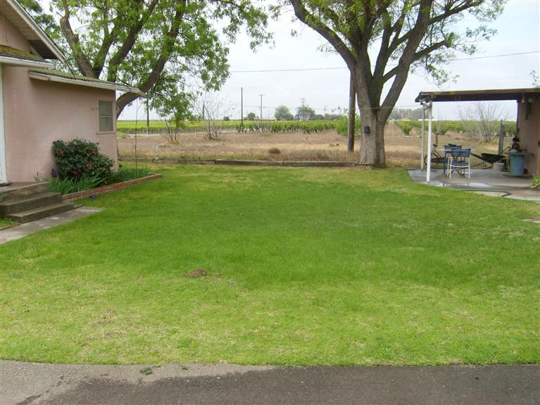 5920 West Springfield Avenue Raisin City, CA 93652 - Photo 8 of 13 Gallery Image 8