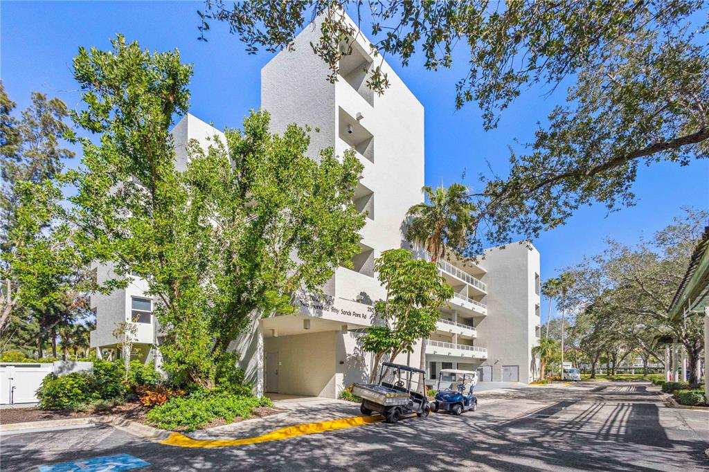 250 Sands Point Road, Unit 5106 Longboat Key, FL 34228 - Photo 2 of 37