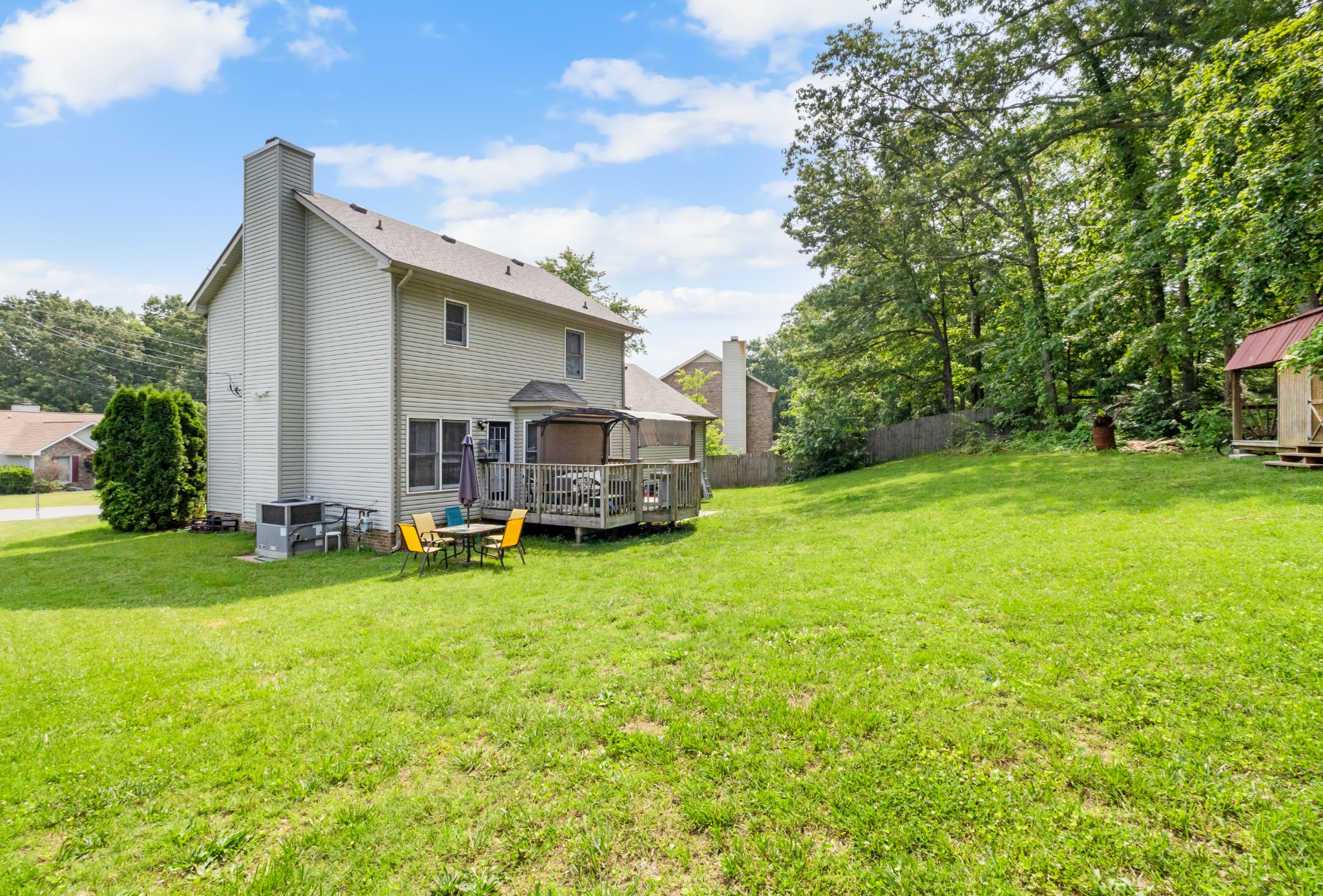 282 Shiloh Road Clarksville, TN 37042 - Photo 2 of 18 Gallery Image 2