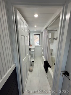 624 Vineyard Point Road Guilford, CT 06437 - Photo 23 of 38